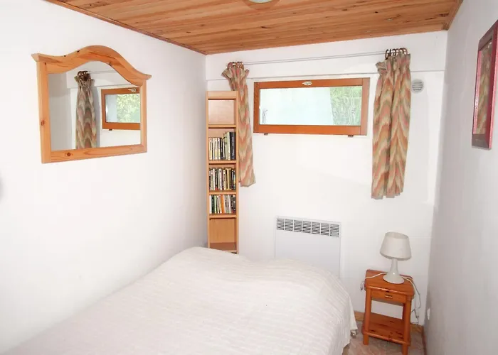 Riverside In Folelli בית נופש